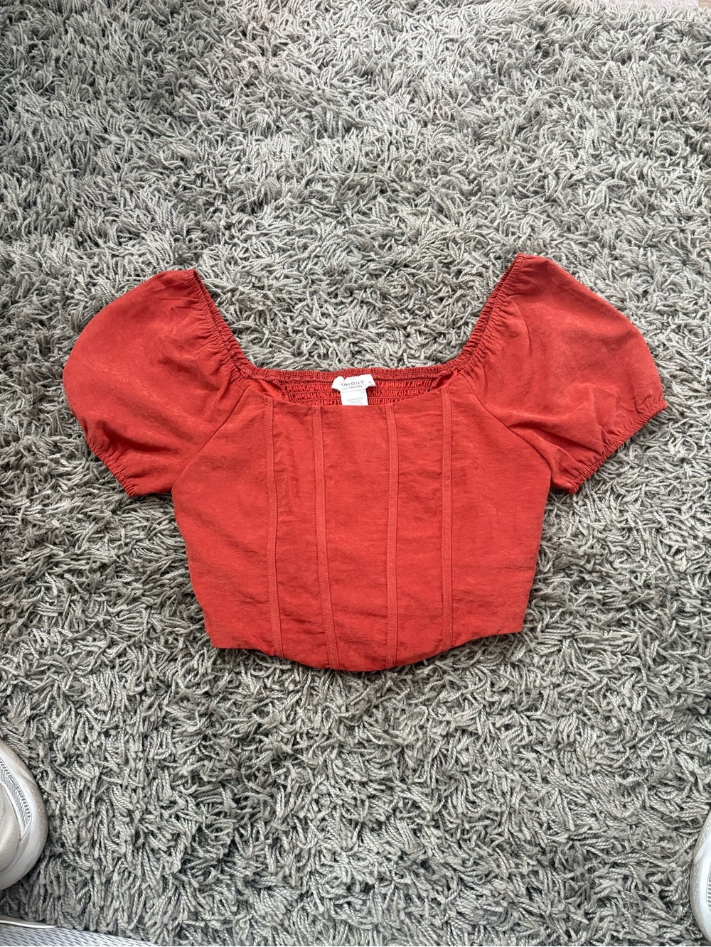 Square-Neck Puff Sleeve Crop Top in Rust Red